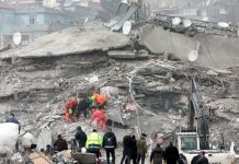 Incendio en Turquía consume la vida de una familia rescatada tras el terremoto