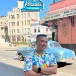 ¿Será que se «freseó»? Toshi viaja a Cuba y desde allá lanza sus TikTok Foto: Tiktoker Toshi de paseo (o quizás no) en Cuba