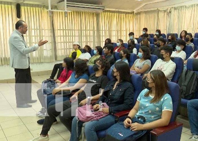 unicit-11 Foto: Nuevo ingreso 2023 para la UNICIT / TN8