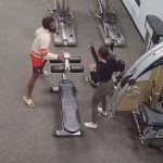 Con uñas y dientes se defendió de una violación en un "gym" en Florida