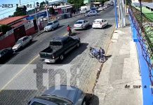 Vehículo con «billullos» irrespeta Alto y se da volantín en Managua (VIDEO) Foto: Volantín de vehículo Ultraval en Managua / TN8
