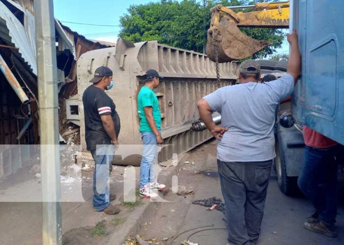volq-2 Foto: Emergencia en Managua por accidente con volquete / TN8