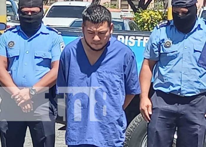 Foto: Presentan a taxista que cometió terrible crimen en Managua / TN8