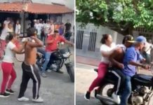 ¡VIDEO! A manotazos llegó a sacar una madre a su hijo de una protesta ¡VIDEO! A manotazos llegó a sacar una madre a su hijo de una protesta