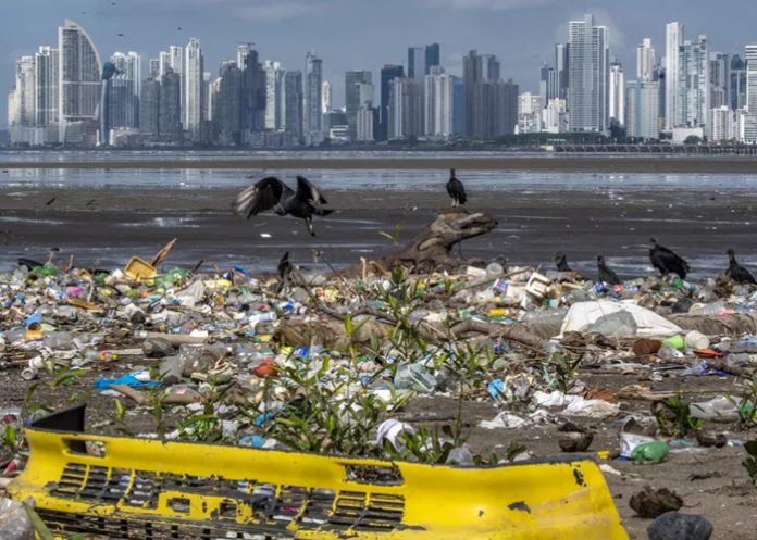 1 Conferencia de océanos comienza llamados en Panamá