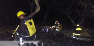 Foto: Quema de basura provoca incendio de maleza en un barrio de Somoto, en Madriz / TN8