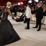 Lady Gaga se viraliza por su gran gesto de humildad con fotógrafo Lady Gaga se viraliza por su gran gesto de humildad con fotógrafo