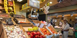 El precio de los alimentos se dispara y bate récord en España