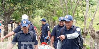 Bomberos Unidos de la Isla de Ometepe, rescatan a anciano