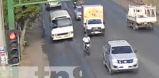 ¡VIDEO! Cámaras de seguridad revelan accidente de motorizado en Carretera Norte
