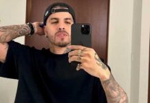 Fans agrede a Rauw Alejandro con un celular en pleno concierto