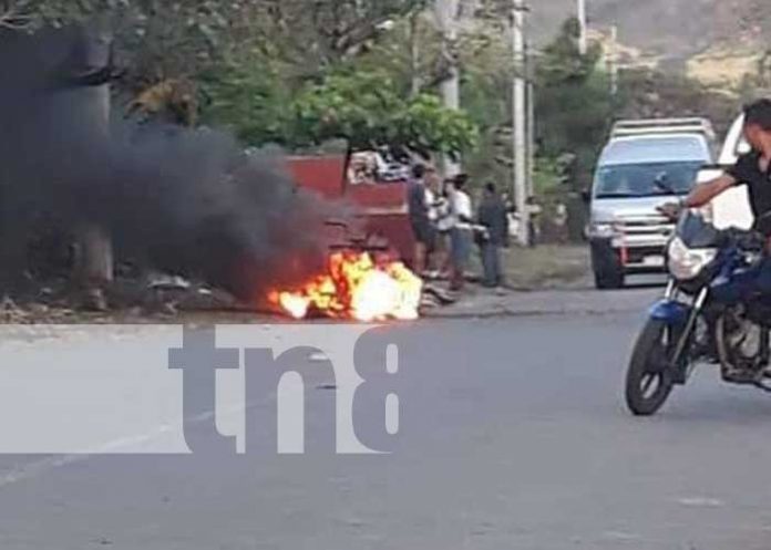 Foto: Cuadraciclo agarra fuego en la Isla de Ometepe / TN8