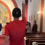 Chavalo grita "yo me opongo", durante una boda y se va "jalado" como si nada