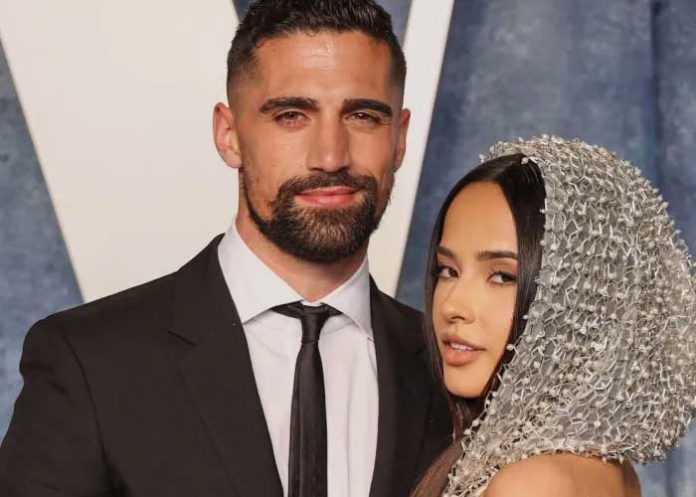 Novio de Becky G le habría puesto el cuerno con otra