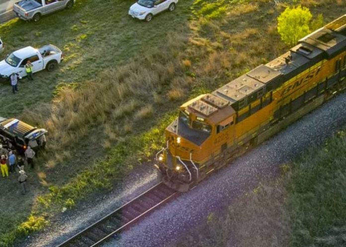 Dos personas muertas fueron encontradas en grupo de migrantes en Texas