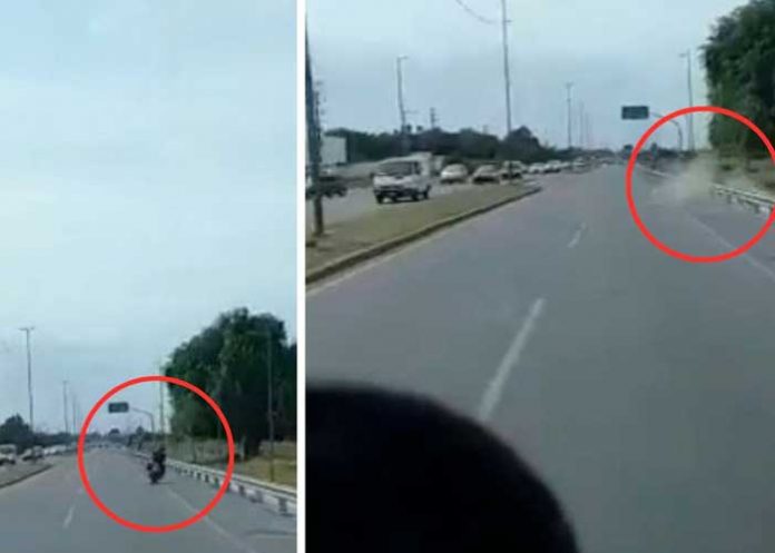 1 Argentina: Oficial se duerme mientras manejaba y termina con serias lesiones