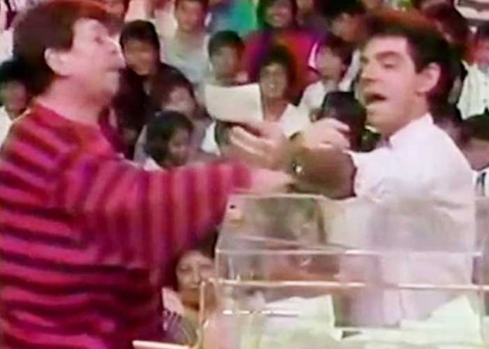 1 El día que “Chabelo” cacheteó a Eugenio Derbez en su programa en vivo