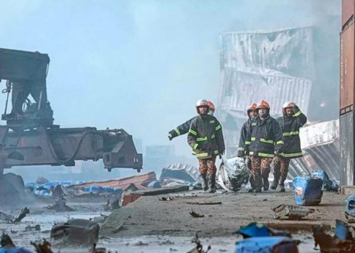 Foto: Planta siderúrgica en Bangladés explota dejando al menos a seis fallecidos / Cortesía