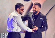Ricky Martin entrega premio a Bad Bunny por apoyar comunidad LGBTQ