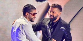 Ricky Martin entrega premio a Bad Bunny por apoyar comunidad LGBTQ