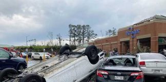 Foto: Brutal tornado azotó la capital de Arkansas y sus alrededores / Cortesía