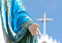 ¿Señales para cambiar nuestra vida? Virgen de Trevignano es vista en el cielo Aparición de la Virgen tiene consternados a creyentes en Italia