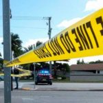 Hombre de Texas vivió con un cadáver y al recibir visita de policías se suicidó Hombre se suicida al recibir visita de la Policía en Texas