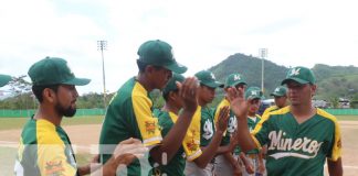 Foto: Mineros arrebatan par de juegos a los cañoneros en Bonanza y dividen honores en la serie 2x2 / TN8