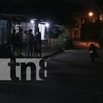 Granada: Motorizados encañonan y despojan de celular a un adolescente Motorizados encañonan, golpean y despojan de celular a un adolescente en Granada