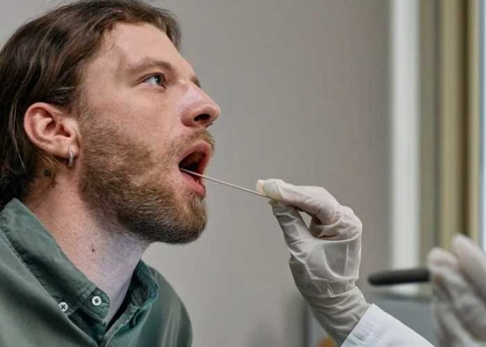 Ojo : El exceso de saliva podría ser una mala señal