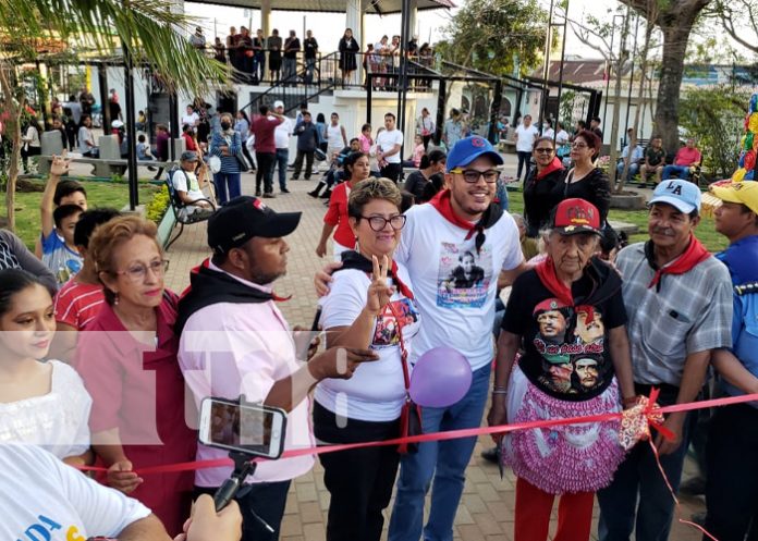 2 Foto: Inauguran parque central de Diriamba en el marco del día de la mujer / TN8