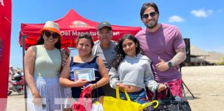 Foto: Veraneantes de Pochomil se llevan premios con la promoción de Crónica TN8 / TN8