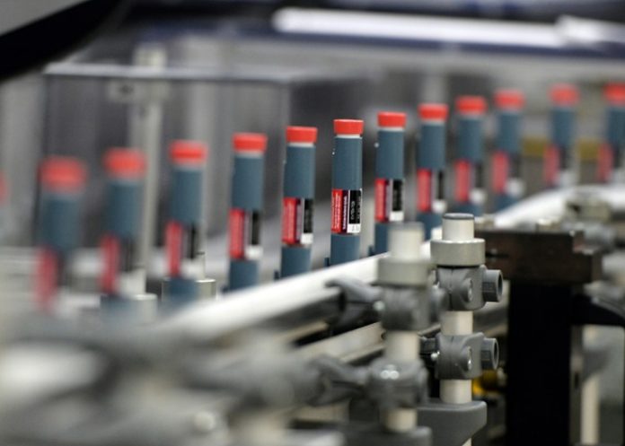 2 Laboratorio Eli Lilly anuncia reducción de precio de insulina