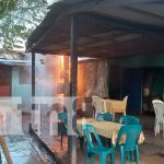 Cortocircuito casi «achicharra» a negocios de comida en Granada Foto: Cortocircuito casi “achicharra” a negocios de comida en Granada / TN8