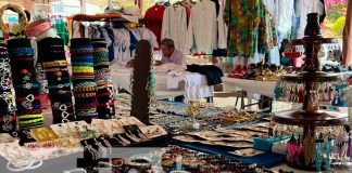 Creaciones Johana: Variedad en bisutería en el Parque Nacional de Ferias