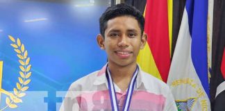 El mejor estudiante de secundaria estudia en la UNAN-León