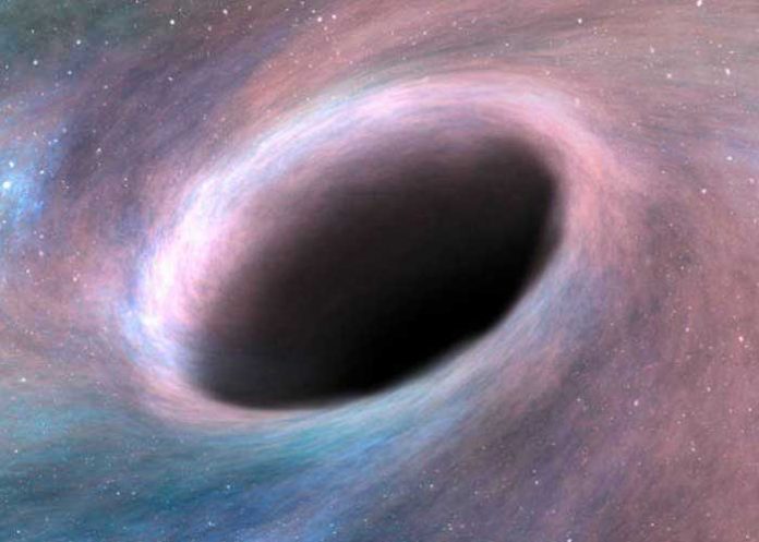 2 Descubren agujero negro más grande de la historia gracias a nueva técnica