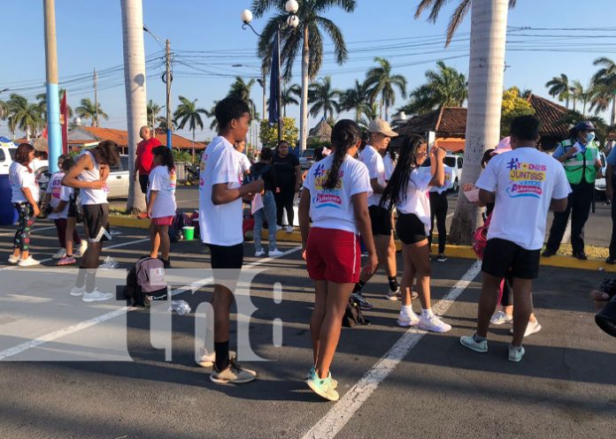 Foto: Maratón de atletismo en homenaje de cierre al día internacional de la mujer / TN8