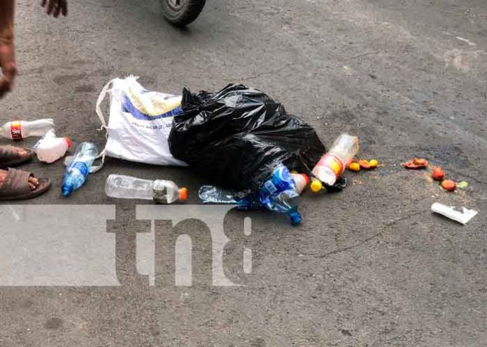 3 Motociclista atropella a peatón en el barrio Monseñor Lezcano en Managua