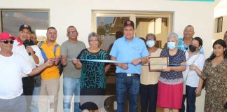 Autoridades de gobierno entregan moderna biblioteca en Siuna