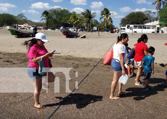 Foto: Familias disfrutan del verano en el centro turístico La Boquita / TN8