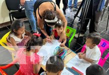 Niños y niñas de Managua en concurso de pintura en el Arboretum Nacional Niños y niñas de Managua en concurso de pintura en el Arboretum Nacional