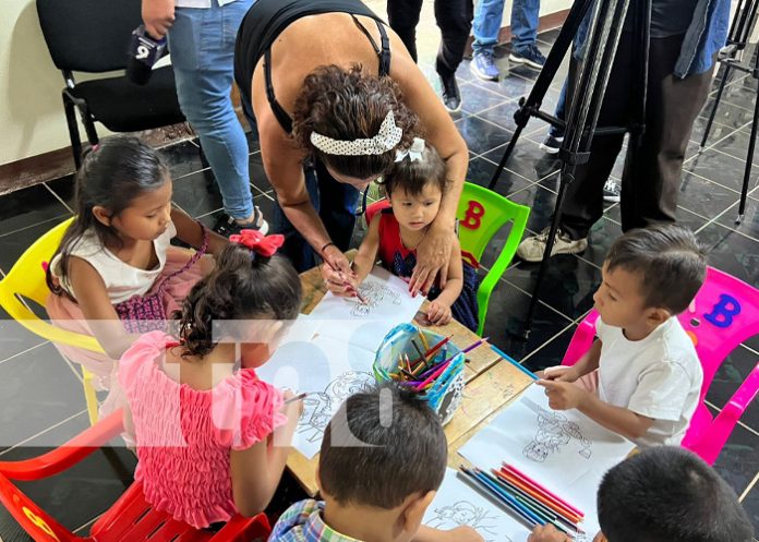 Niños y niñas de Managua en concurso de pintura en el Arboretum Nacional