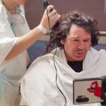 «Acto de amor» Hijo de Cepillín se rapa en solidaridad por su hijo con cáncer Hijo de Cepillín se rapa por su hijo con cáncer