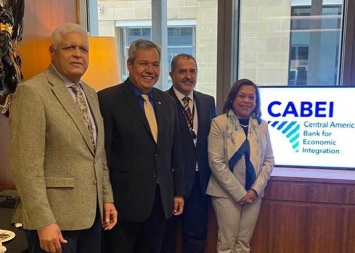 Gobierno de Nicaragua acompaña lanzamiento del primer bono del BCIE en Londres