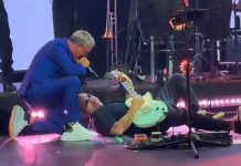 Alejandro Sanz tumbó a su guitarrista en pleno concierto
