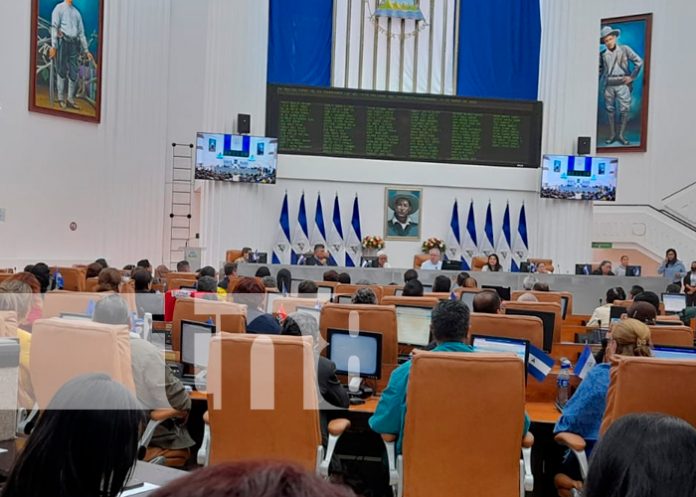 Asamblea Nacional honra con sesión especial a los periodistas en su día nacional