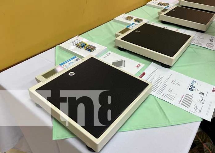 Foto: Donación de básculas y equipos para el sistema de salud del Caribe de Nicaragua / TN8