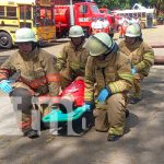 ¡De la teoría a la práctica! Bomberos realizan ejercicio demostrativo de incendio