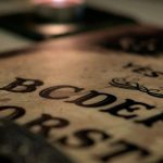 "Pálidos y chirizos" quedaron 20 alumnos en Colombia tras jugar con la Ouija